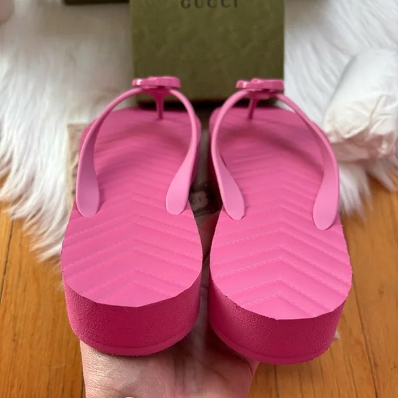 Gucci GG Chevron Pink Sandals